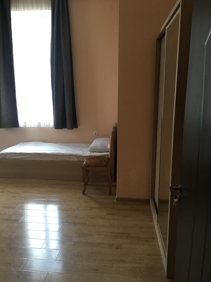 Kmg Hotel Khashuri المظهر الخارجي الصورة
