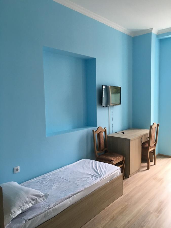 Kmg Hotel Khashuri المظهر الخارجي الصورة