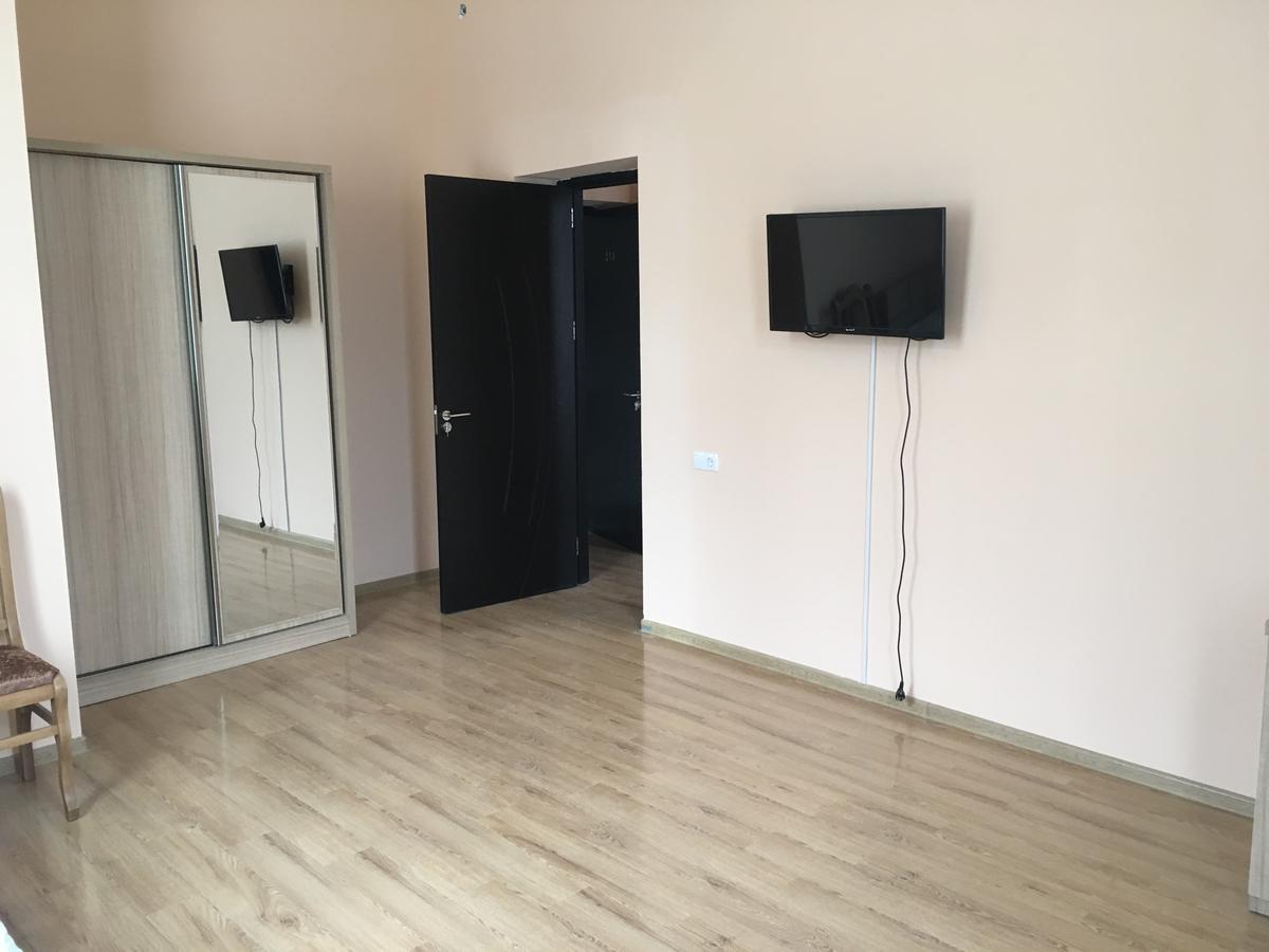 Kmg Hotel Khashuri المظهر الخارجي الصورة