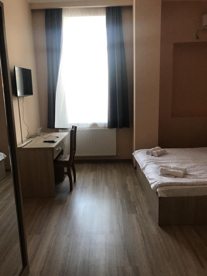 Kmg Hotel Khashuri المظهر الخارجي الصورة