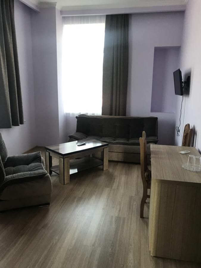 Kmg Hotel Khashuri المظهر الخارجي الصورة