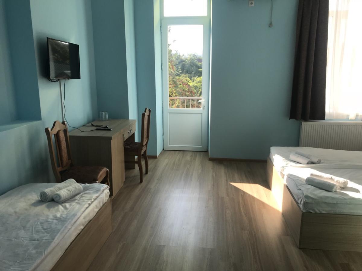 Kmg Hotel Khashuri المظهر الخارجي الصورة